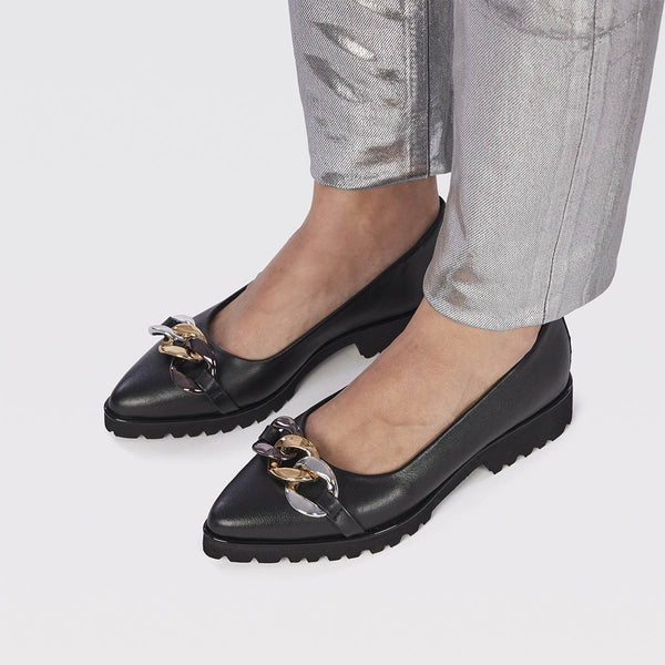 Bailarinas negras de piel con detalle de hebilla y suela track para mujer rosebud 