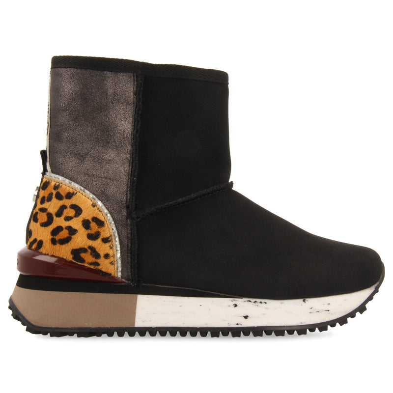 Dunoon women's black shearling boot-style sneakers with details