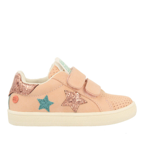 SNEAKERS NUDE CON ESTRELLAS Y CIERRE AJUSTABLE PARA BEBÉ KIMBALL