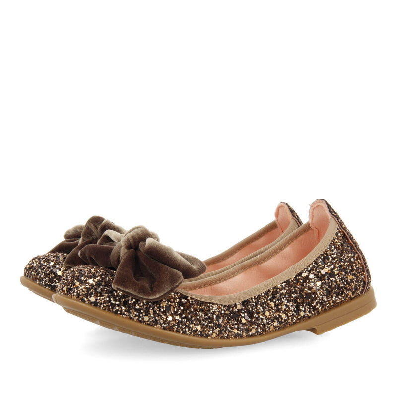 Bostad girls' glittery copper ballet flats with a velvet bow