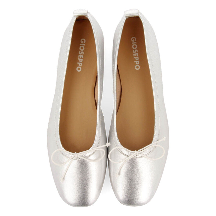 Satteins women's silver leather ballet flats