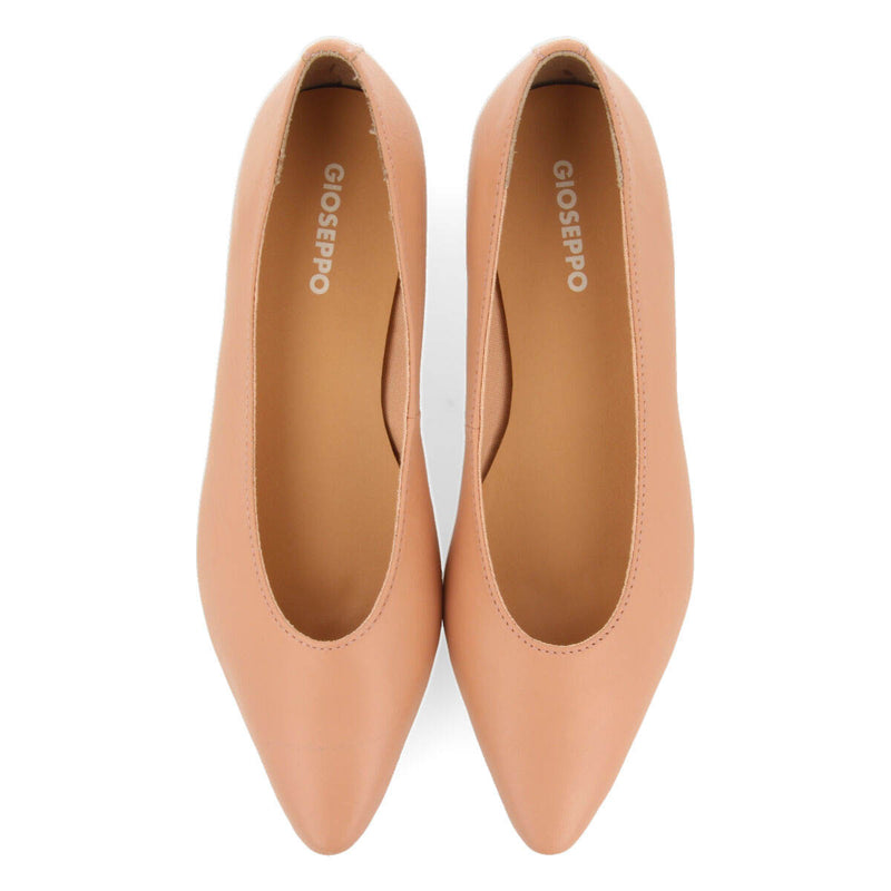 Slagelse women's nude leather ballet flats with pointed toes