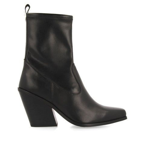 BOTA ELÁSTICA DE PIEL COLOR NEGRO Y PUNTA SEMICUADRADA PARA MUJER DRYMEN