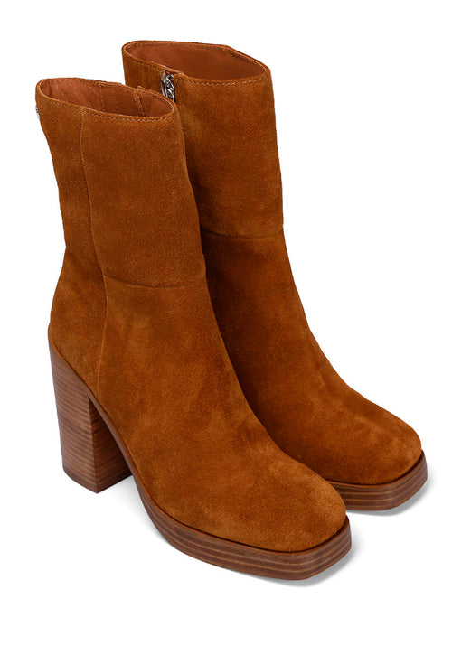 Bota media en piel de color cuero con tacón ancho y plataforma para mujer stranda