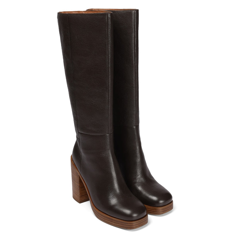 Bota de piel en color moka con plataforma y tacón ancho para mujer unstad