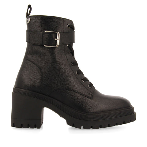 KELSO BLACK LEATHER LACE-UP BIKER BOOTS WITH TRACK SOLES AND HEELS
