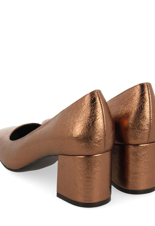 Buckie women's bronze court shoes