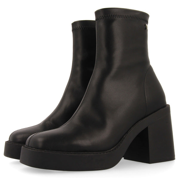 Nyelv women's stretchy black platform boots
