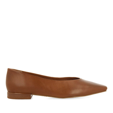 BAILARINAS COLOR CUERO CON PUNTA FINA PARA MUJER GIFFORD 