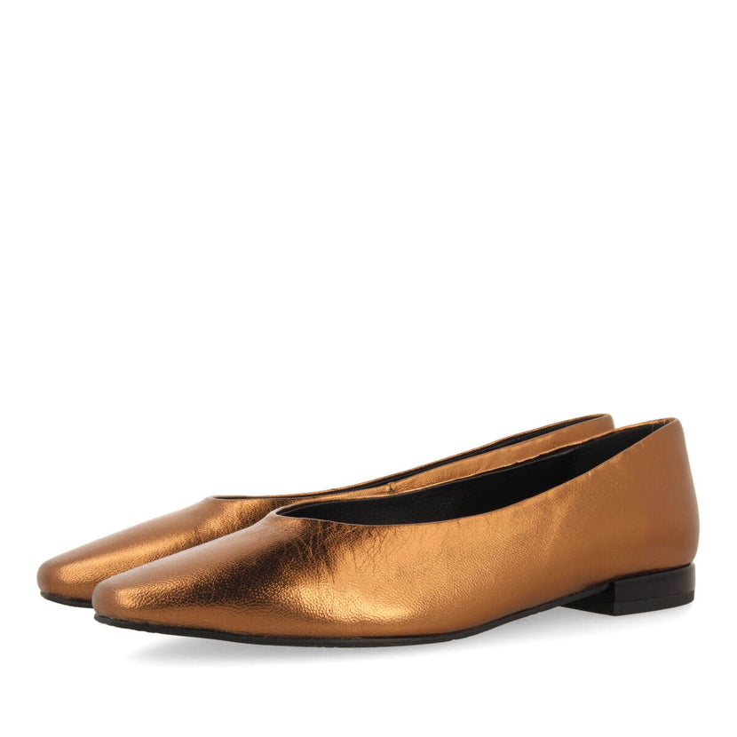 Hamre women's bronze ballet flats with pointed toes