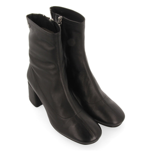 Artas women's black leather ankle boots with mid heels and round toes