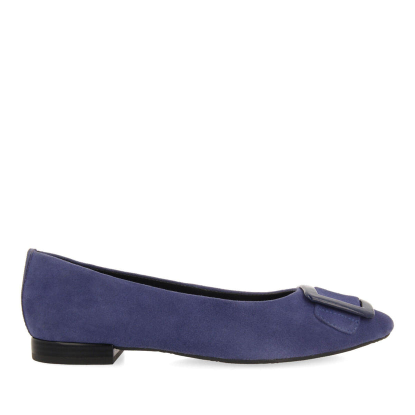 Bailarinas color marino de piel con detalle de hebilla en charol para mujer ballstad