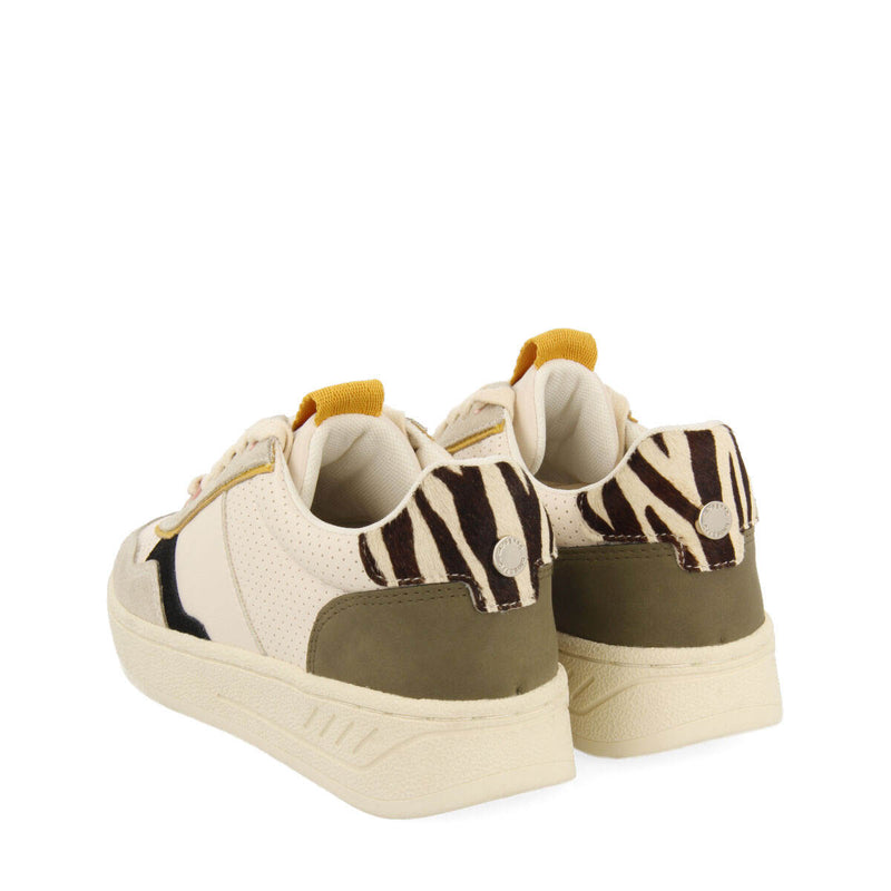 Callander women's white retro sneakers with mixed prints