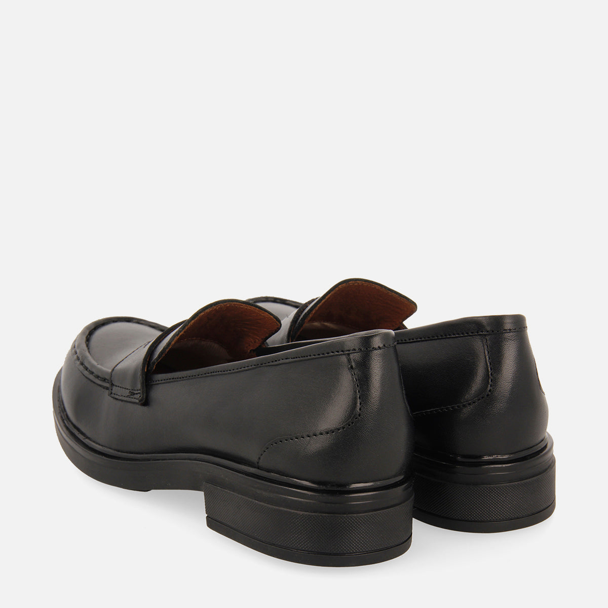 Mocasines color negro de piel para mujer hallowell 