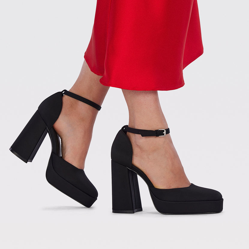 Assynt women's black shoes with wide heels and platforms