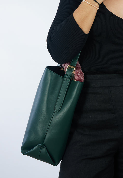 Bolso verde tipo shopper con asa de pelo - hecla 