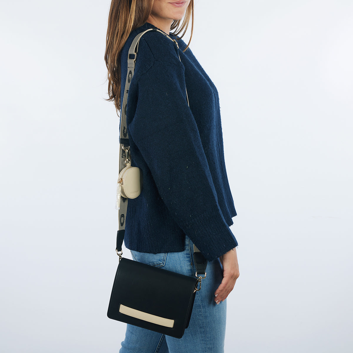 Jaren black crossbody bag with cream details