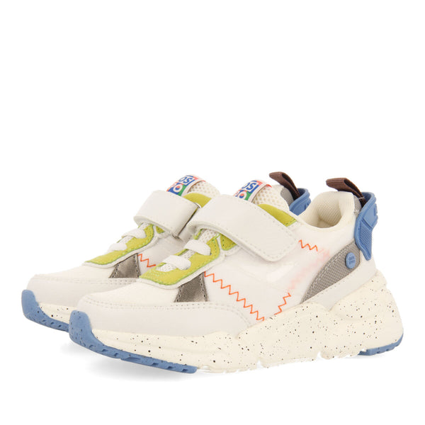 Kalwang children's white lace-up sneakers with adjustable fastenings