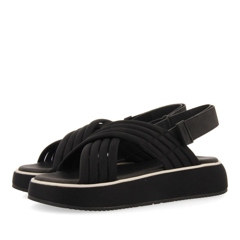 SANDALIAS DEPORTIVAS NEGRAS CON PLATAFORMA PARA MUJER BRYHER