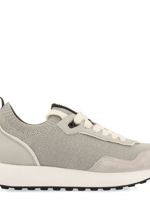 SNEAKERS PLATEADAS DE CORTE ELÁSTICO PARA MUJER FINIQ