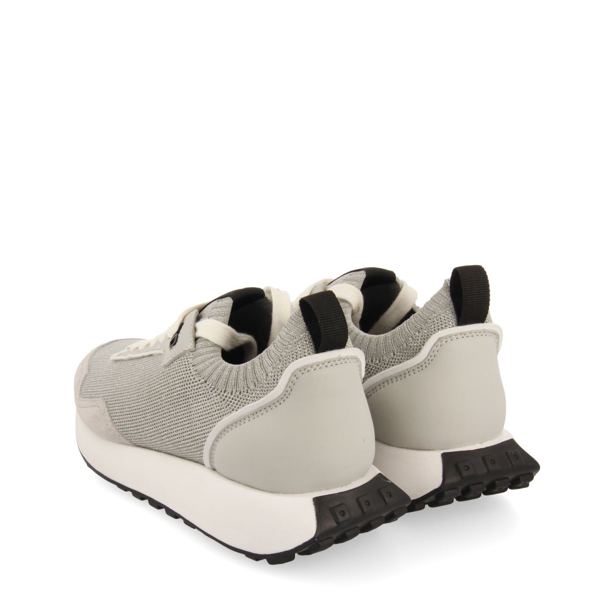 SNEAKERS PLATEADAS DE CORTE ELÁSTICO PARA MUJER FINIQ