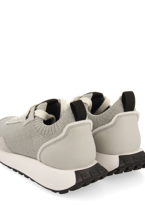 SNEAKERS PLATEADAS DE CORTE ELÁSTICO PARA MUJER FINIQ