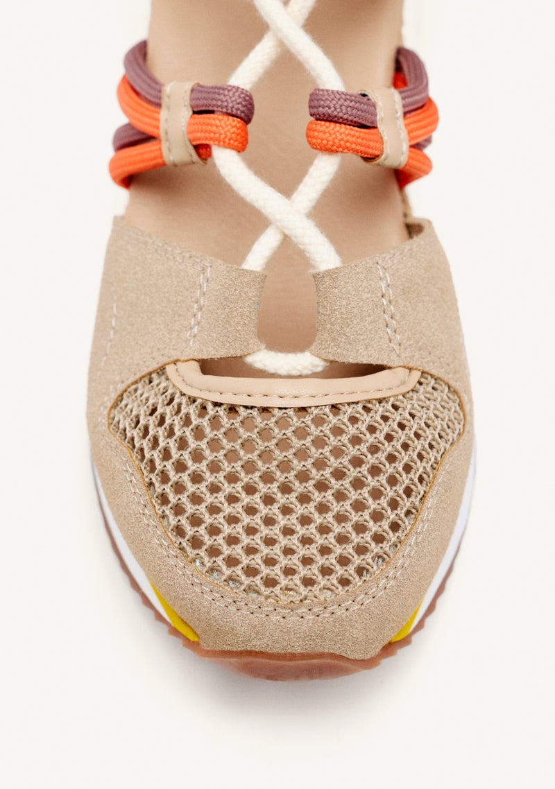 SNEAKERS ABIERTOS BEIGE TIPO ESPADRILLE CON CUÑA PARA MUJER IONA