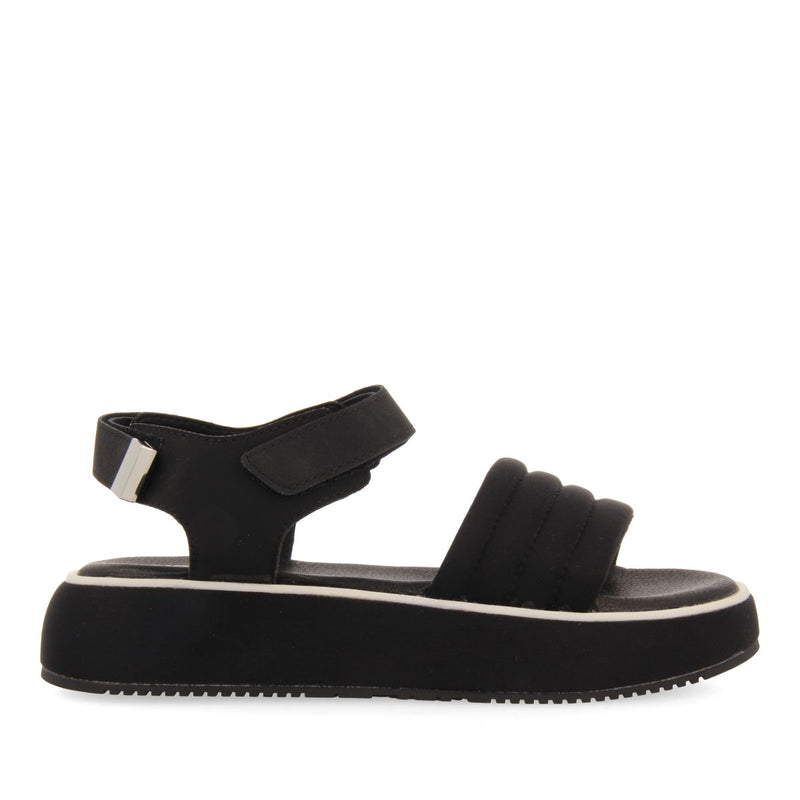SANDALIAS DEPORTIVAS COLOR NEGRO CON PLATAFORMA PARA MUJER CHEVAL