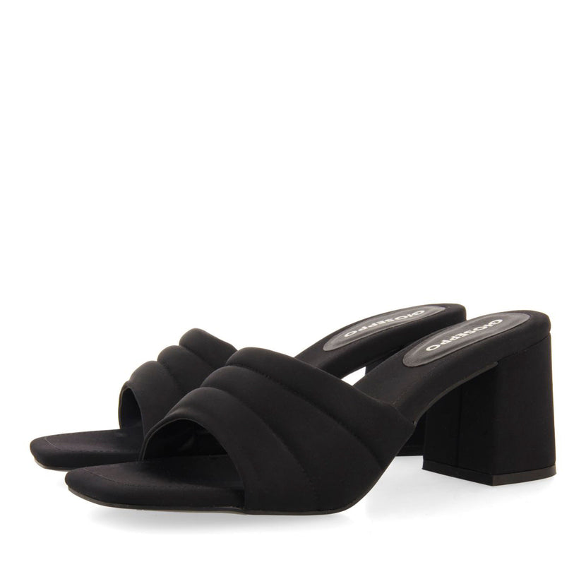 SANDALI NERI A TACCO SCARPE APERTE SUL RETRO PER DONNA BUCODA