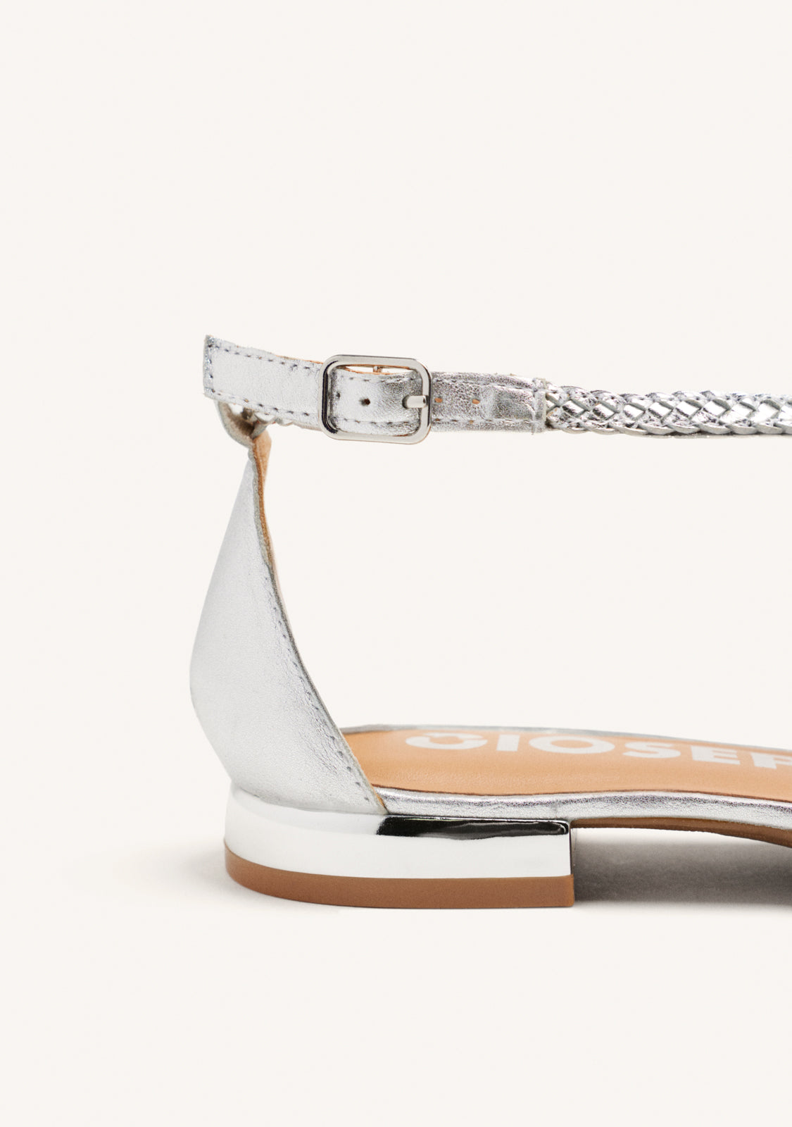 BAILARINAS DE PIEL COLOR PLATA CON TRENZADOS PARA MUJER LESKOVIC