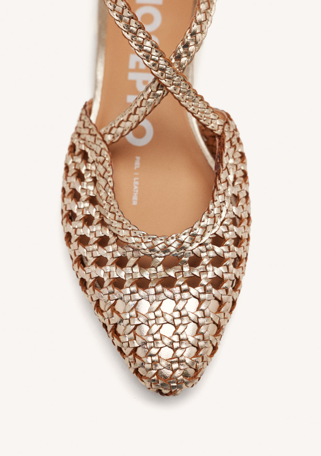 BAILARINAS DE PIEL COLOR PLATINO CON TRENZADOS PARA MUJER LESKOVIC