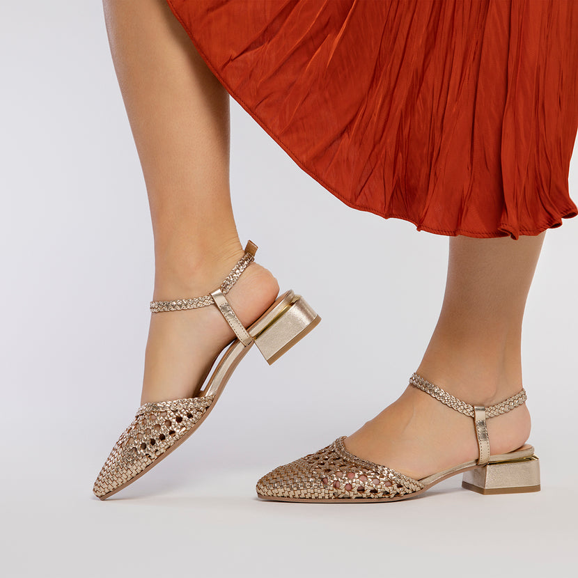 BALLERINES EN CUIR TRESSÉ DE COULEUR PLATINE POUR FEMME MINEO