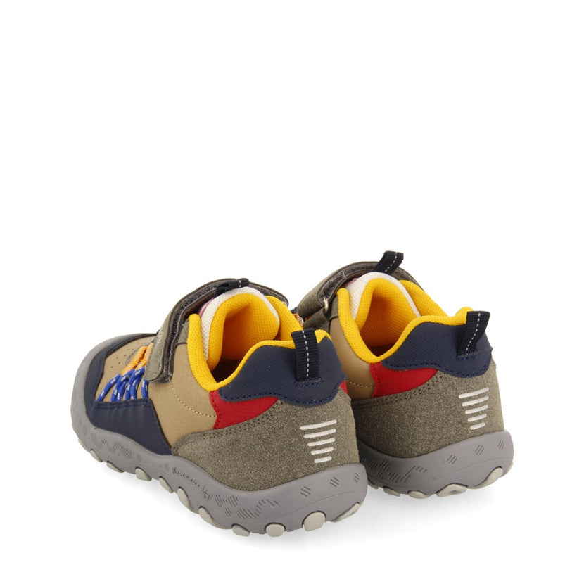 BEIGE SNEAKERS CALIFORNIAN STYLE WITH ADJUSTABLE CLOSURES FOR BOYS AND GIRLS