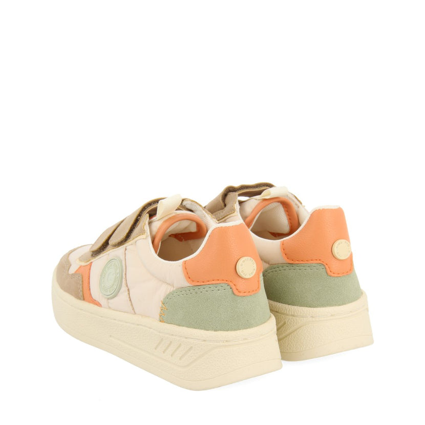 SNEAKERS COLOR BEIGE ESTILO RETRO CON DETALLES DE COLORES PARA NIÑA Y NIÑO WELAKA