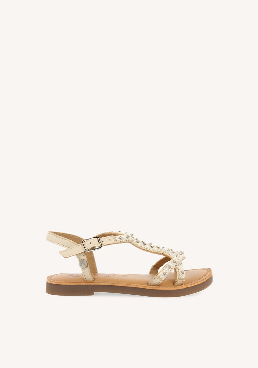 SANDALIAS BLANCAS DE PIEL CON ADORNO DE CUENTAS PARA NIÑA Y NIÑO LAZARAT
