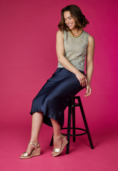 SANDALIAS DE PIEL COLOR PLATINO CON CUÑA DE YUTE PARA MUJER ZHEPE