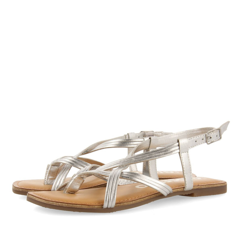 SANDALIAS DE PIEL PLATEADAS DE TIRAS CRUZADAS PARA MUJER FUNARE