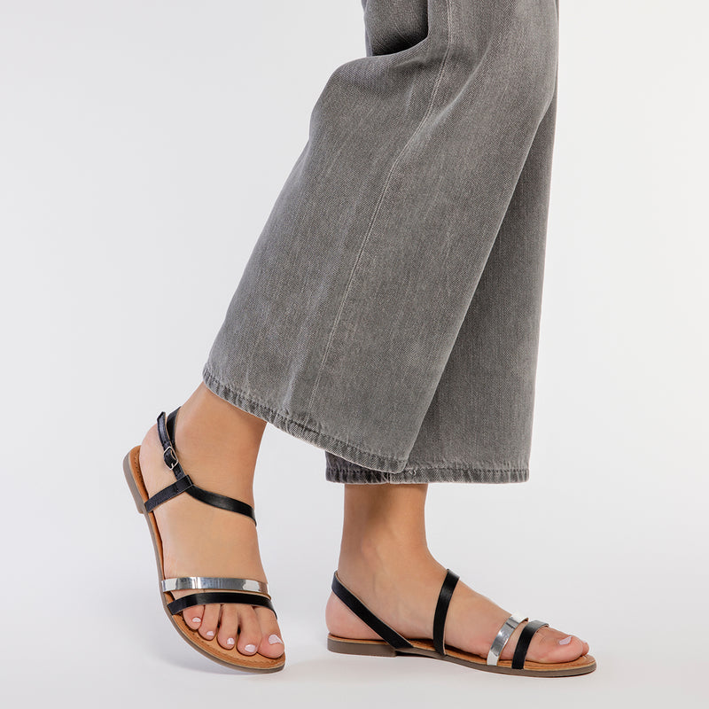 SANDALIAS DE PIEL CON TIRAS NEGRAS Y METALIZADAS PARA MUJER BARGEME