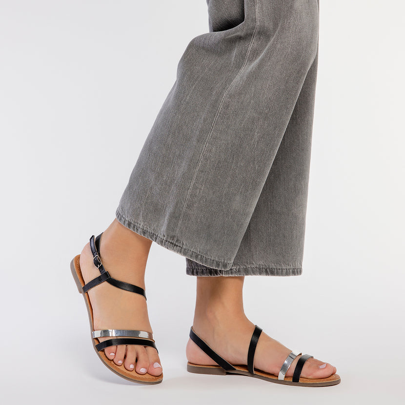 SANDALIAS DE PIEL CON TIRAS NEGRAS Y METALIZADAS PARA MUJER BARGEME