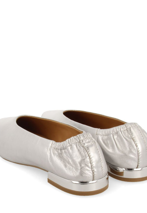 SILVER LEATHER BALLERINAS WITH POINTED TOE AND RUFFLED HEEL FOR WOMEN GUATAY