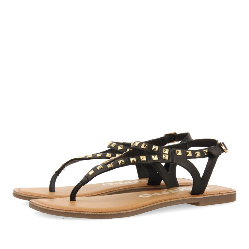 SANDALIAS NEGRAS DE PIEL CON TACHAS PARA MUJER TRILBY