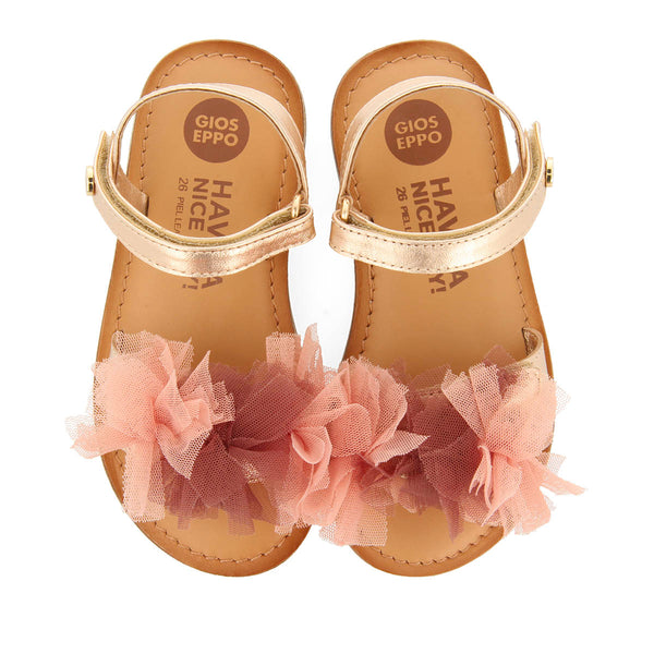 SANDALIAS COLOR ORO ROSA DE PIEL CON ADORNOS EN TUL MULTICOLOR PARA NIÑA Y NIÑO BICAJ