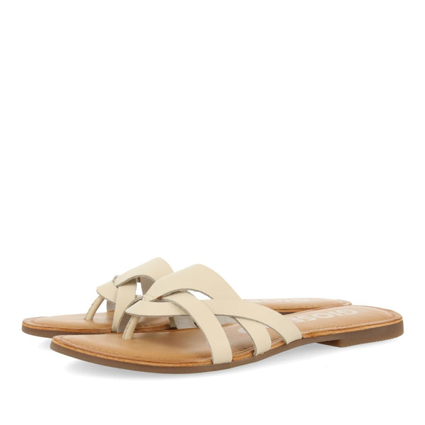 SANDALIAS COLOR OFF-WHITE DE PIEL CON TIRAS PARA MUJER CAYUSE