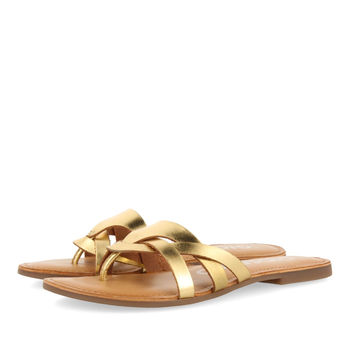 SANDALIAS COLOR DORADO DE PIEL CON TIRAS PARA MUJER CAYUSE