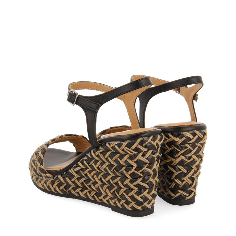 SANDALIAS NEGRAS Y COLOR NATURAL DE CUÑA ALTA CON TRENZADOS PARA MUJER TIGARD