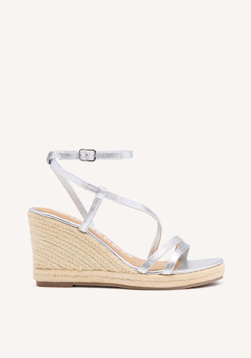 SANDALIAS PLATEADAS DE PIEL CON TIRAS Y CUÑA ALTA DE YUTE PARA MUJER ORIKUM