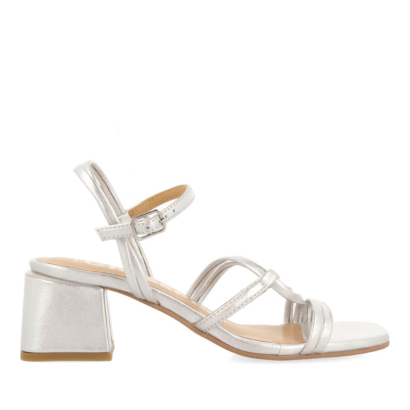SANDALIAS PLATEADAS DE TACÓN CON TIRAS TRENZADAS PARA MUJER PUSTEC