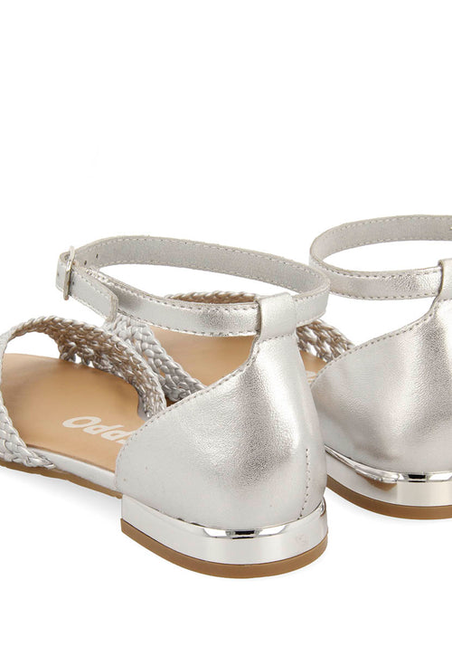 BAILARINAS PLATEADAS DE PUNTA ABIERTA DE PIEL CON TRENZADOS Y CIERRE CON PULSERA PARA MUJER MAUPIN