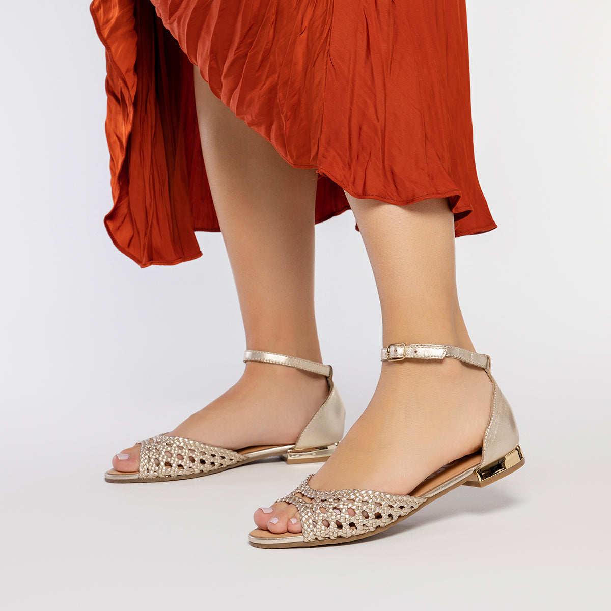 PLATINUM OPEN TOE LEATHER BALLET FLATS WITH BRAIDED DETAIL AND ANKLE STRAP CLOSURE FOR WOMEN MAUPIN