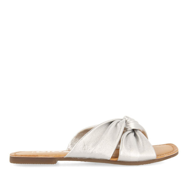SANDALIAS ESTILO PALA PLATEADAS DE PIEL PARA MUJER AGIRA